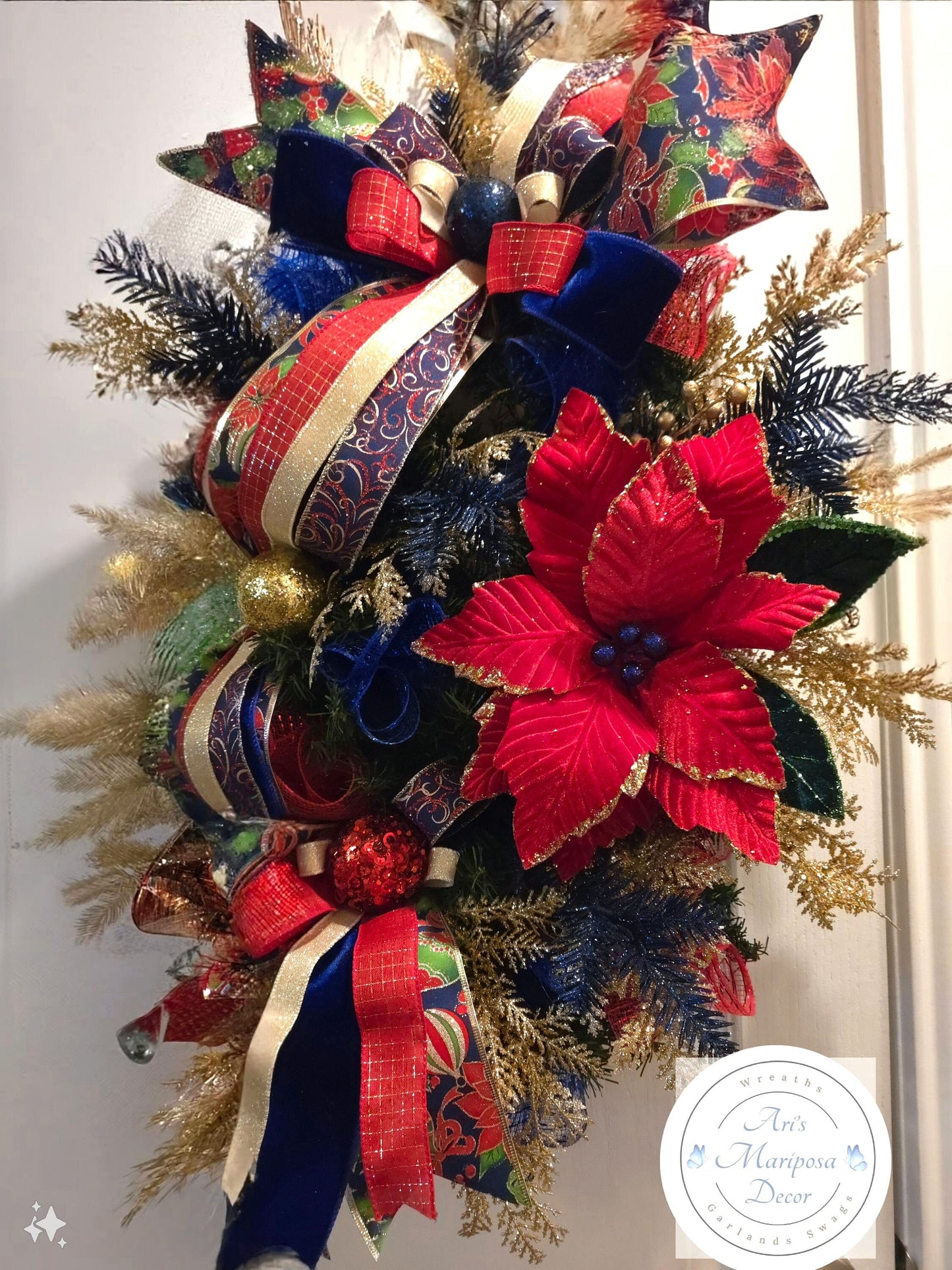 Christmas Poinsettia Teardrop Swag: Holiday Staircase Decor