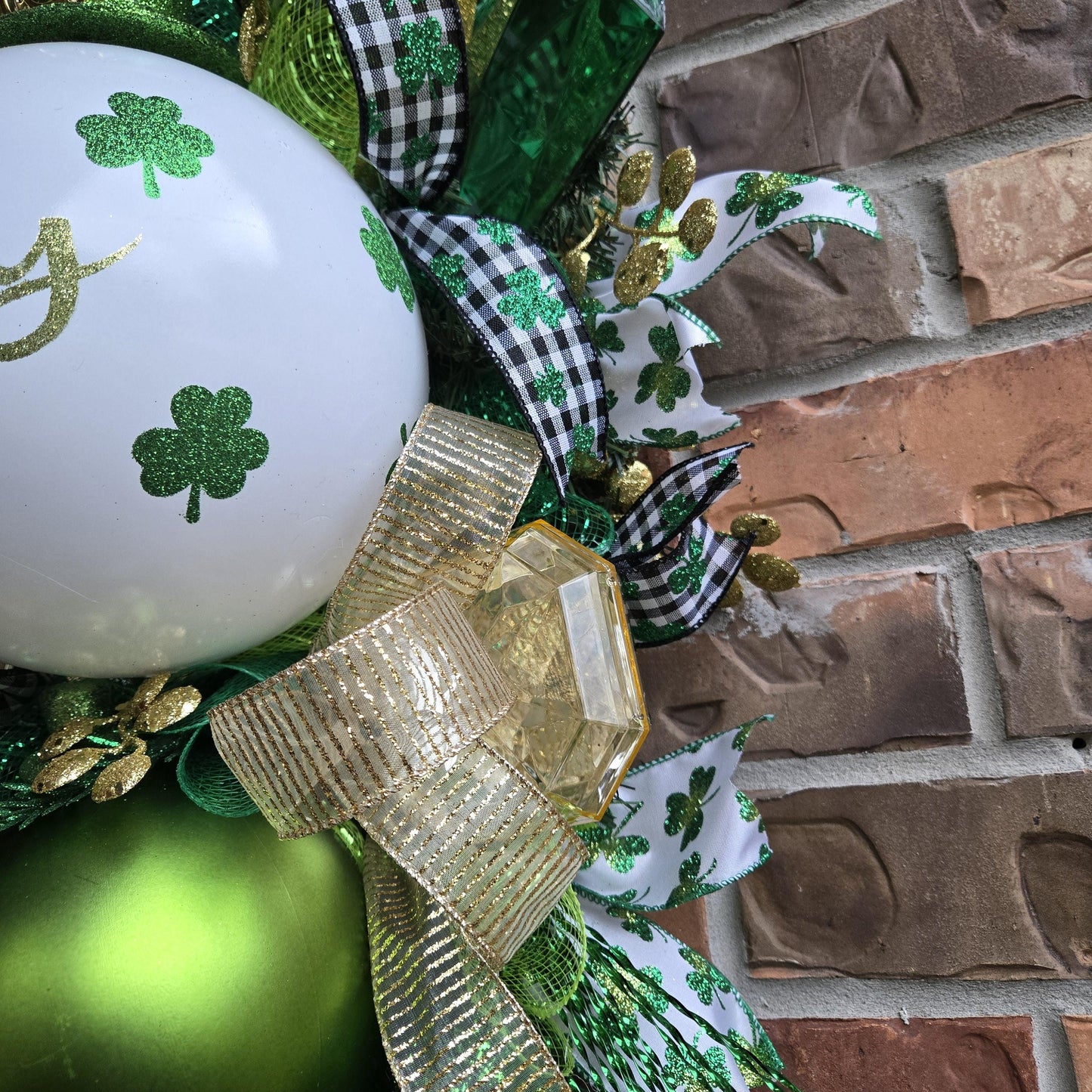 St. Patrick’s Day Swag – Lucky Shamrock Wreath with Gold & Emerald Decor