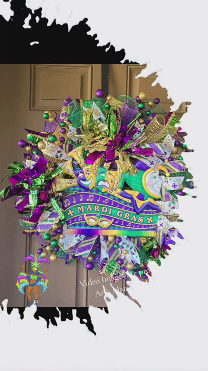 Mardi Gras Krewe float wreath, Carnival Celebration decoration